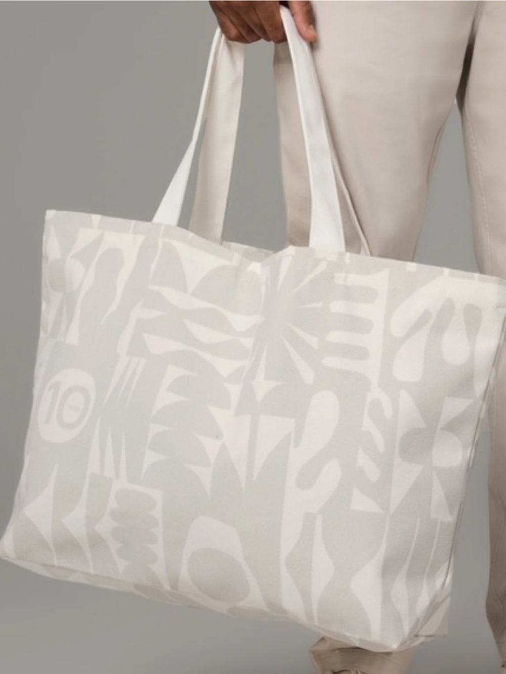 NWOT Vuori 10 Year Anniversary Tote *Limited Edition